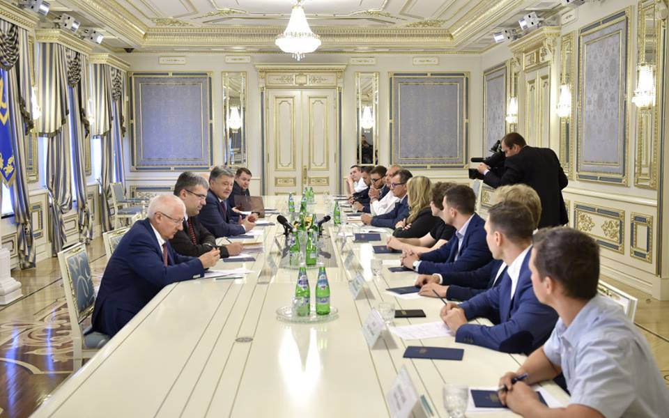 Представители инвестиционного и IT-рынков страны навестили Президента Украины 